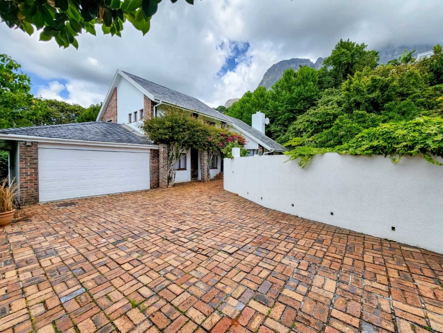 4 Bedroom Property for Sale in Newlands Western Cape